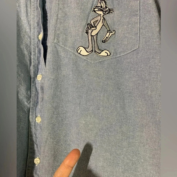 VTG Looney Tunes Women’s Button Up Denim Shirt size Small Bugs Bunny Embroidered - Picture 13 of 16